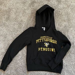 Women’s Pittsburgh Penguins NHL hoodie size Small.